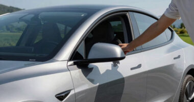 Tesla reports blowout Q2 deliveries of 480K, easily topping estimates